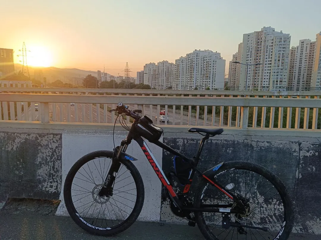 Trinx M600 Elite 27.5" ველოსიპედი — ფოტო 1