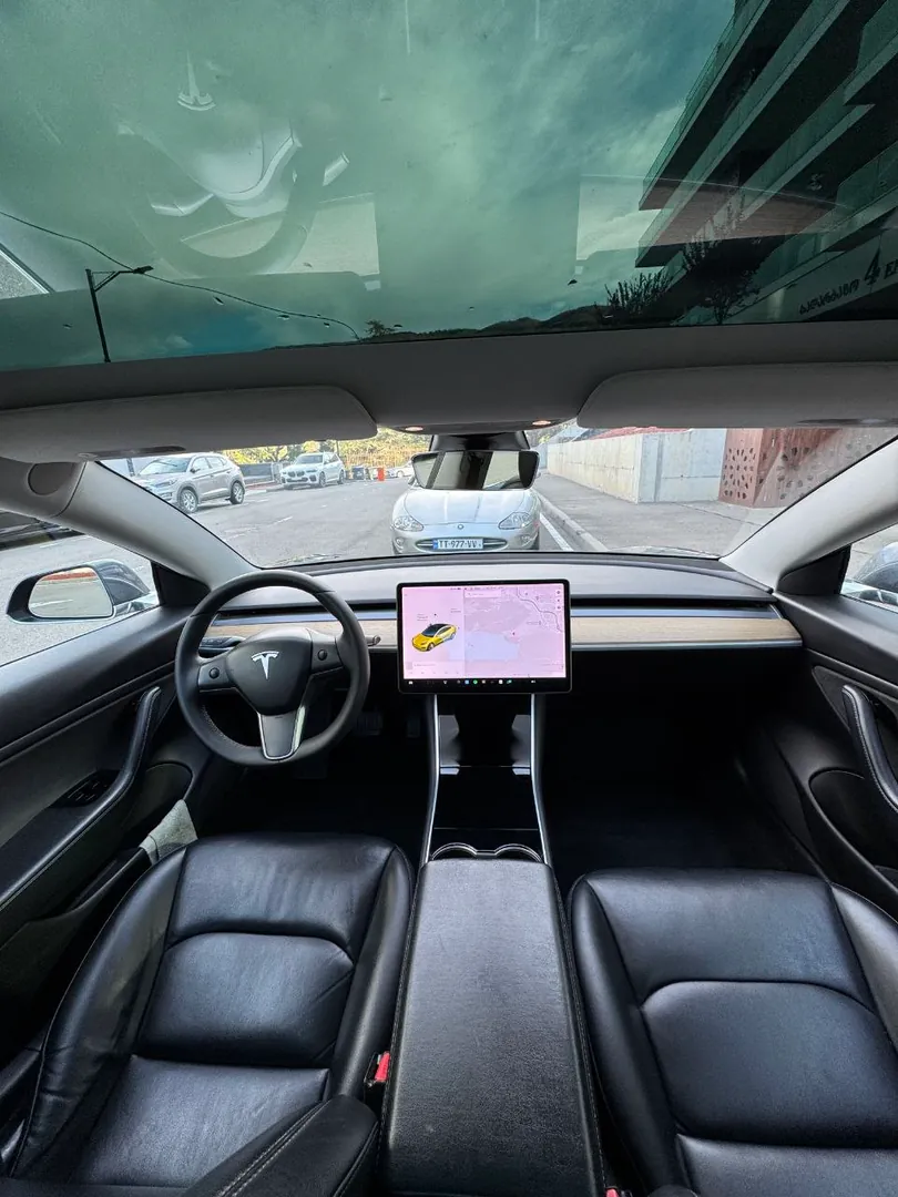 Tesla Model 3 Standard Plus 2019 — фото 1
