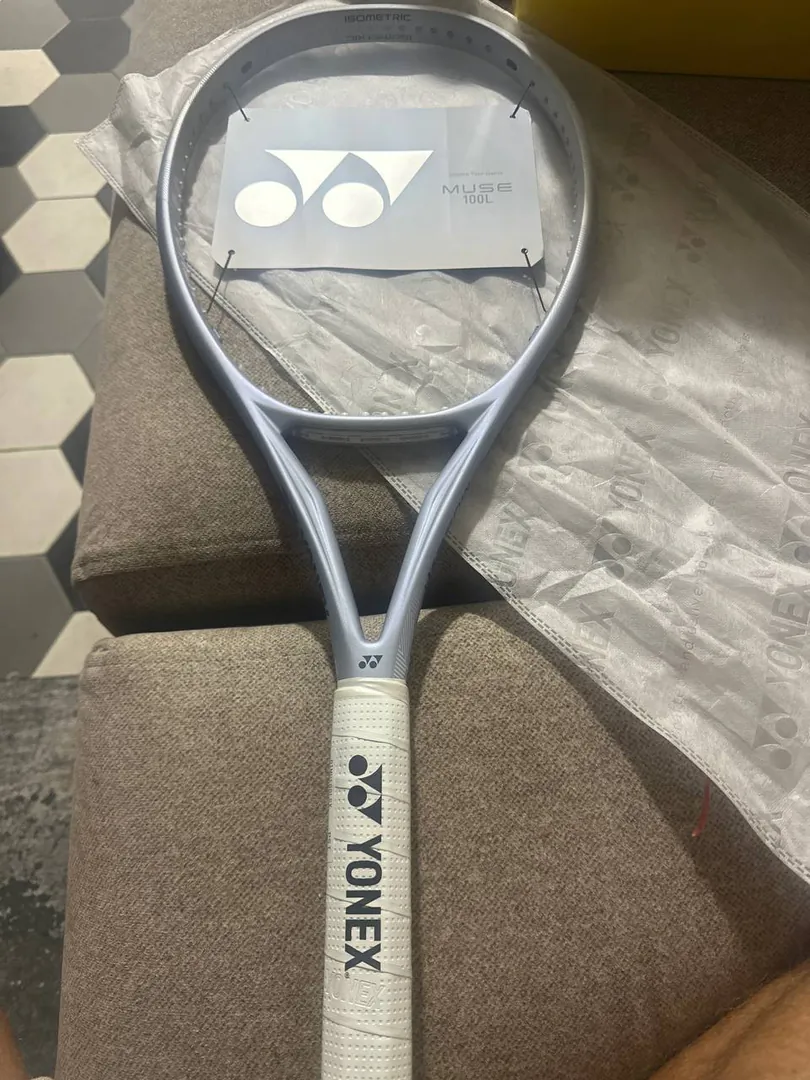 Tennis racket Yonex MUSE — photo 1