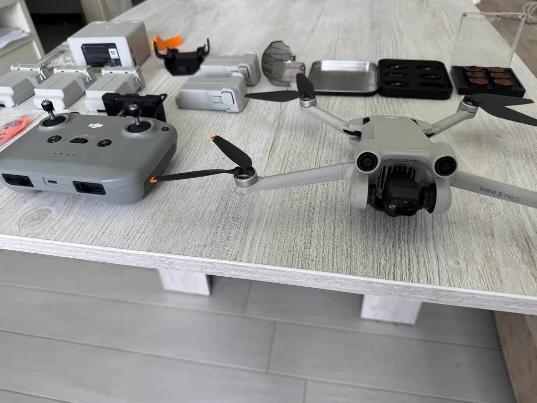 კვადროკოპტერი DJI Mini 3 Pro Fly More Combo — ფოტო 1