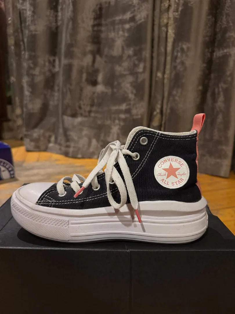 Converse Chuck Taylor All Star Move კედები — ფოტო 1