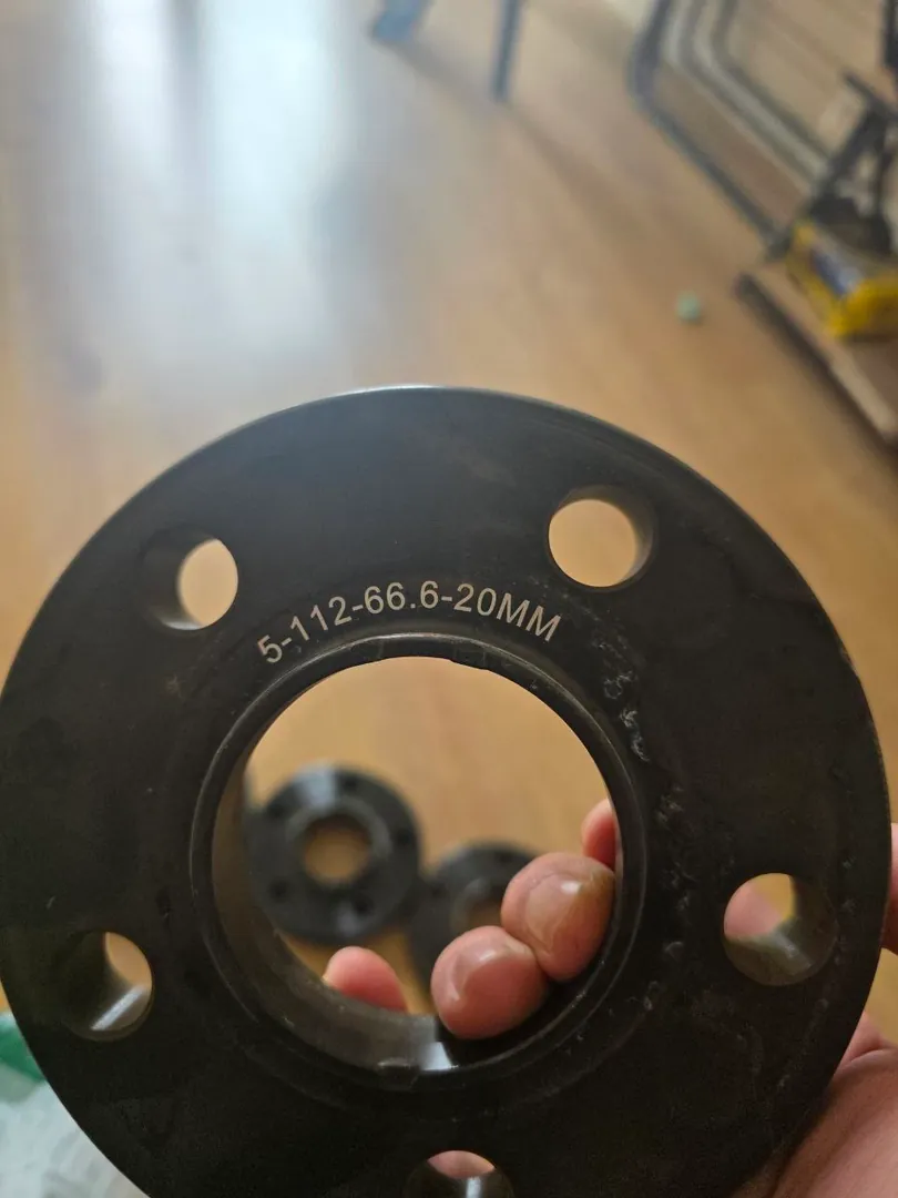 Wheel spacer — photo 1
