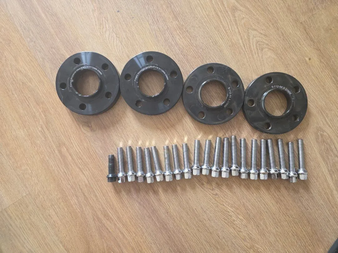 Wheel spacer — photo 2