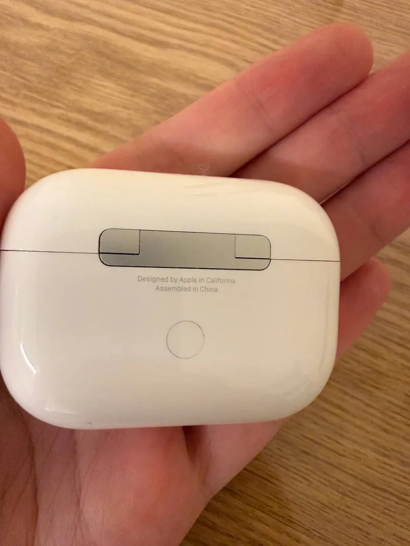 Headphones AirPods 6F21 — photo 4