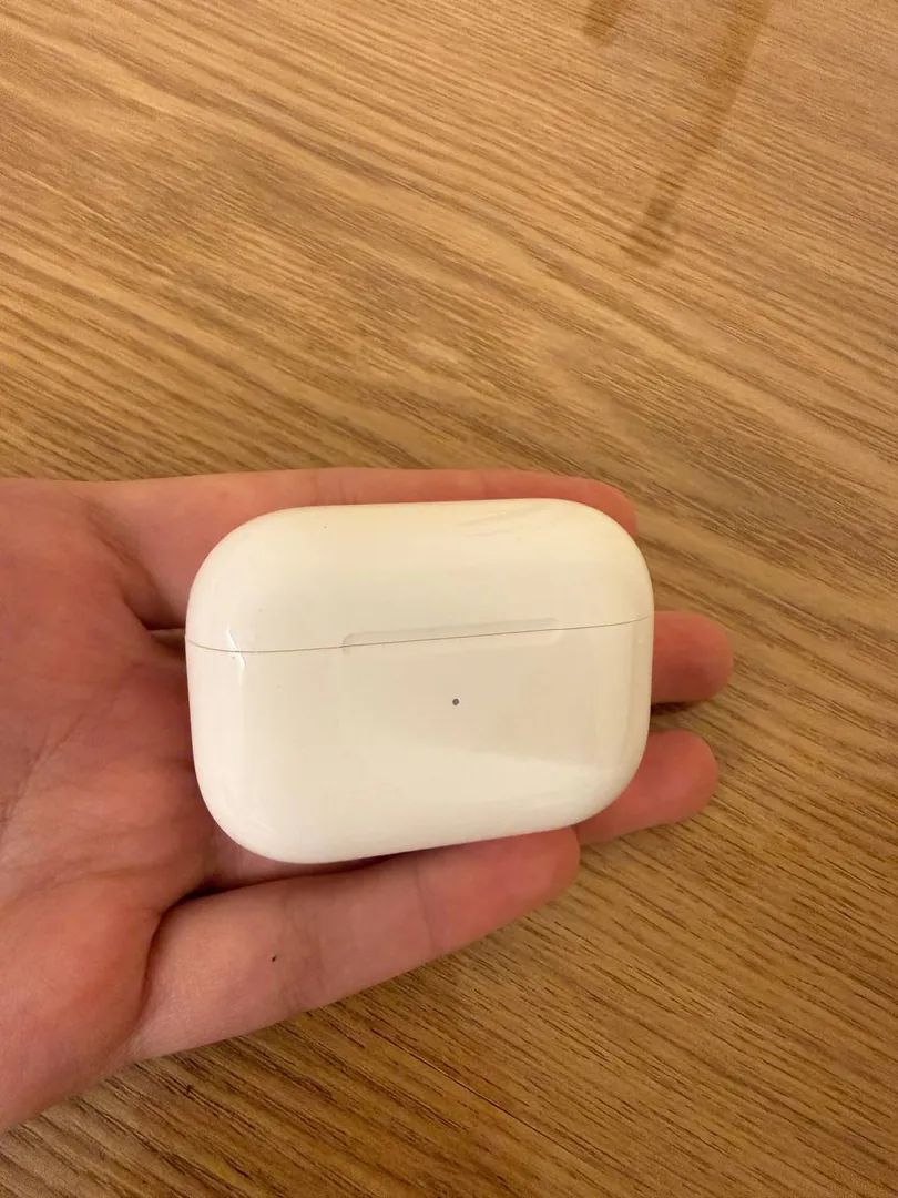 Headphones AirPods 6F21 — photo 5