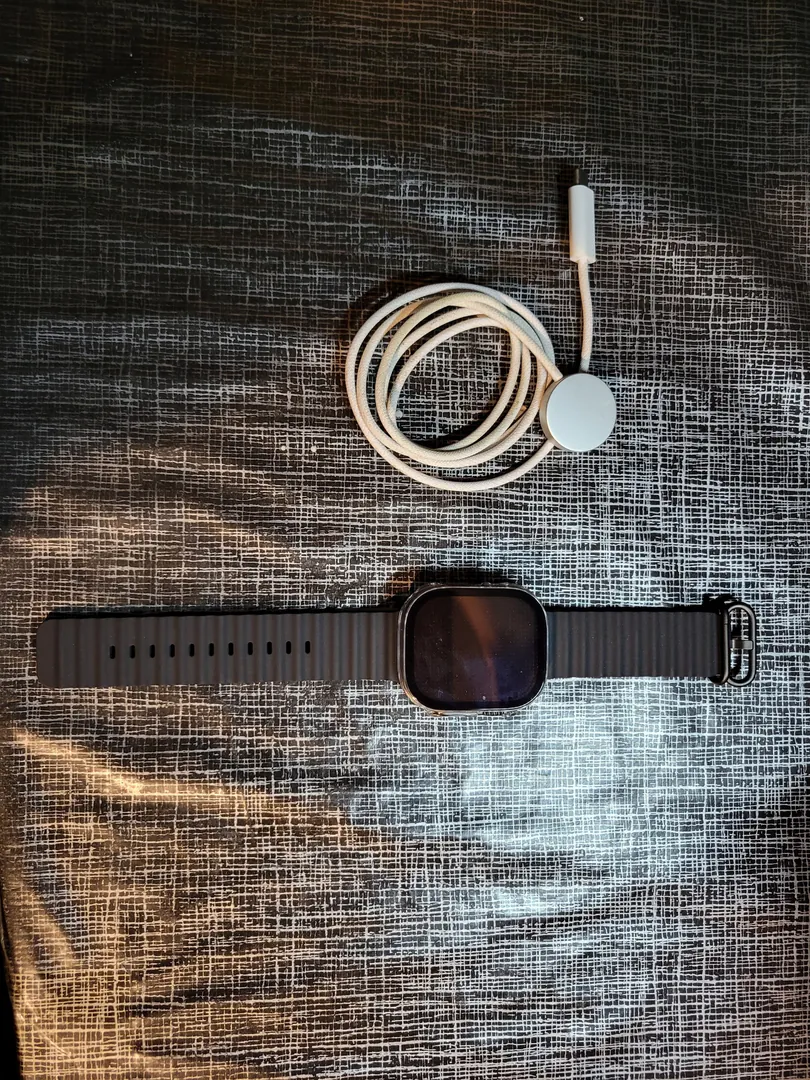 Apple Watch Ultra 3 49mm Black Titanium — photo 1