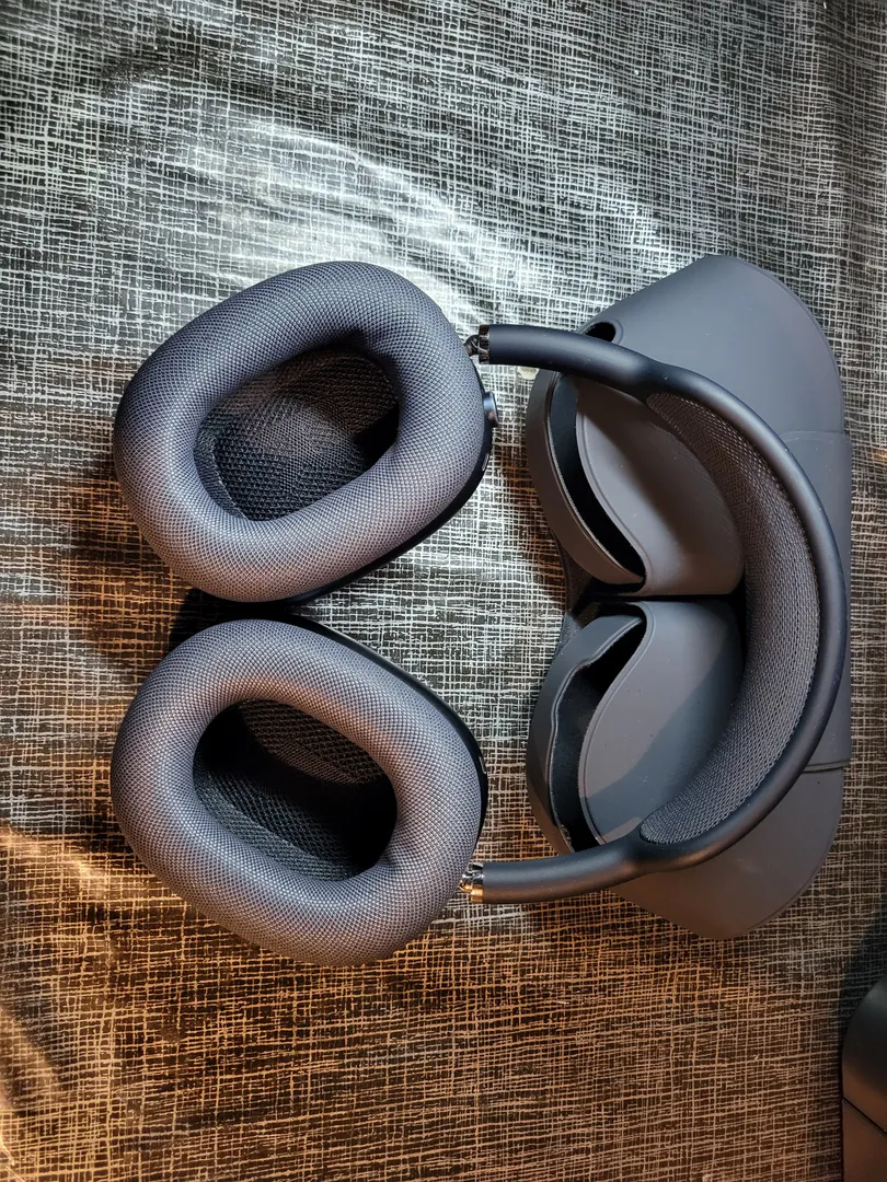 Apple AirPods Max 2 Midnight — photo 2