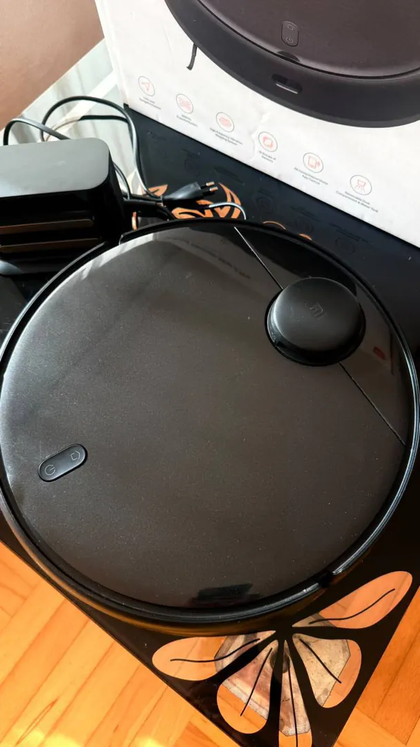 Robot vacuum cleaner Xiaomi Mi Robot Vacuum-Mop 2 Pro — photo 3