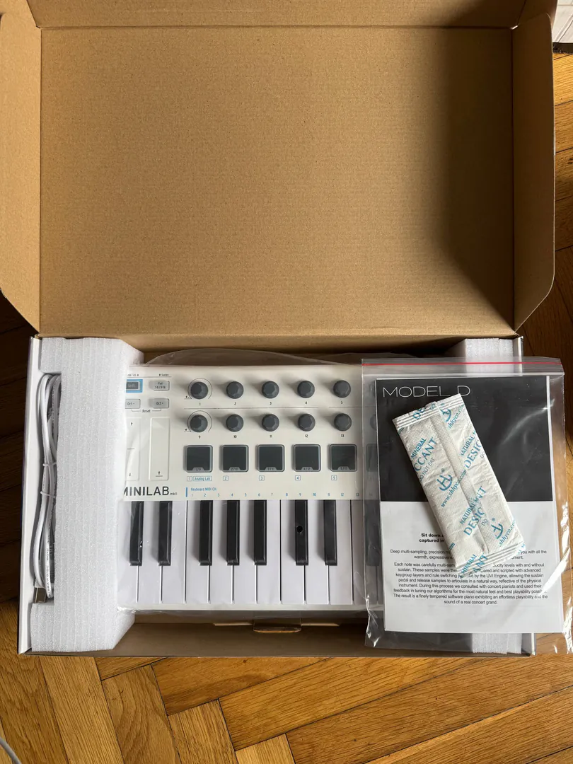 MIDI კონტროლერი Arturia Minilab mk2 — ფოტო 1