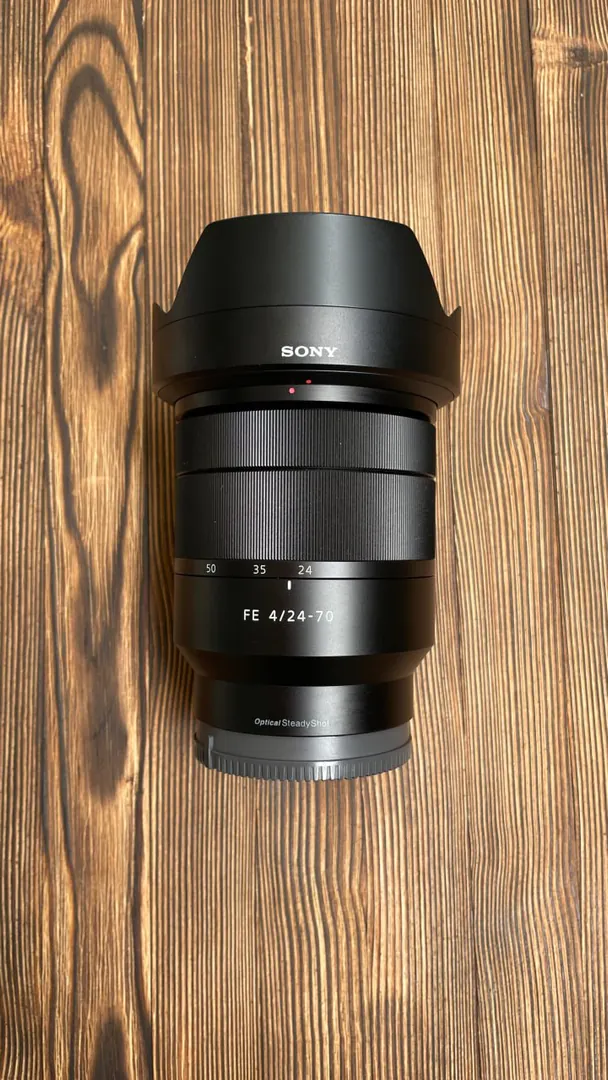 Sony FE 24-70mm F4 ZA OSS Lens — photo 1