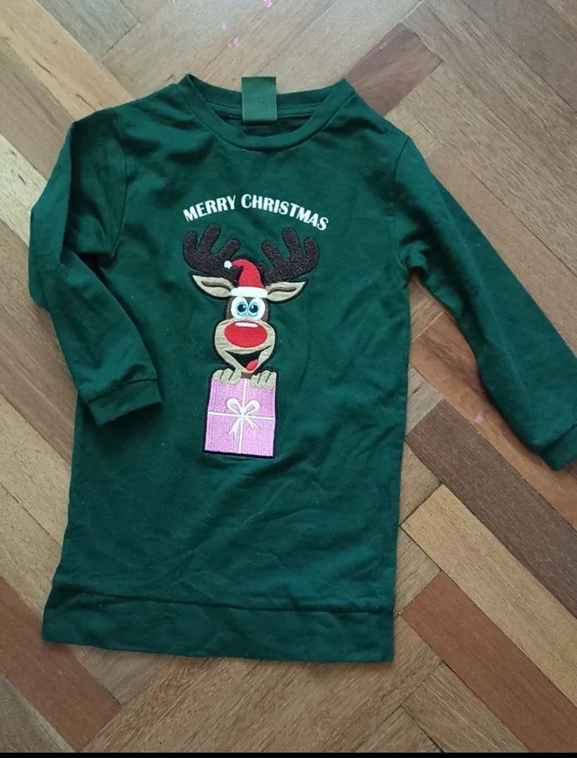 Children's longline sweater with New Year print 104/110 — photo 1