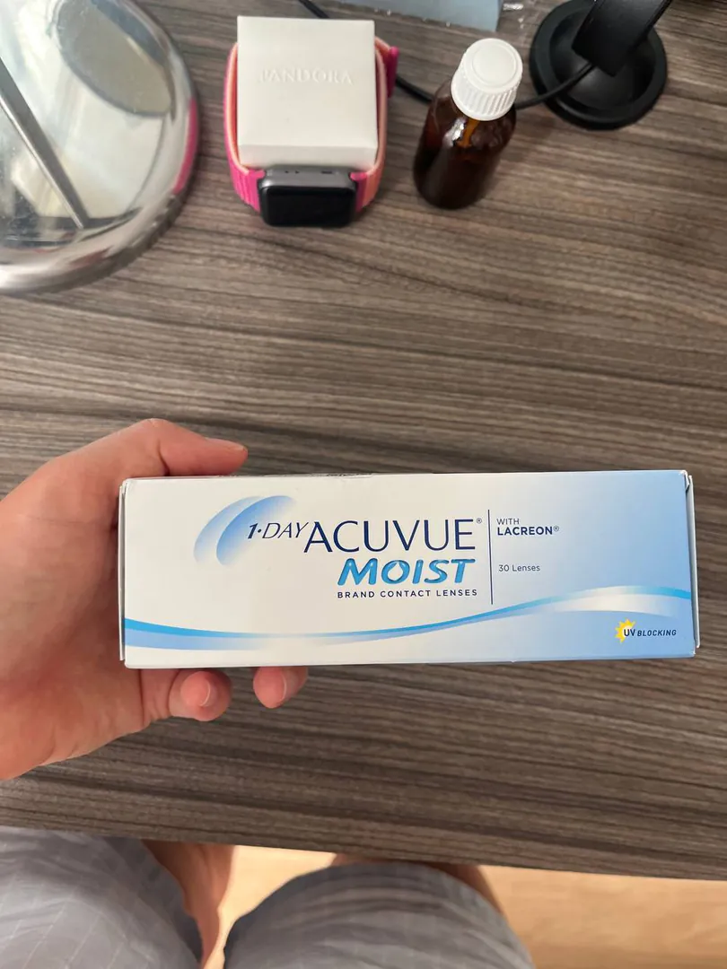 Contact lenses ACUVUE MOIST -3,5 — photo 2