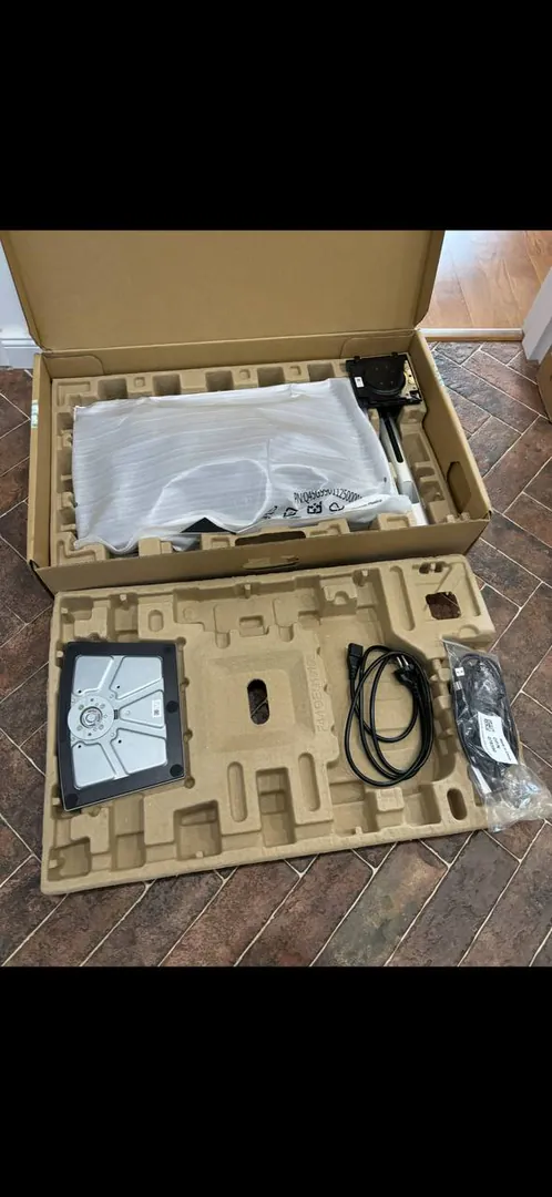 მონიტორი Dell P2422H — ფოტო 1
