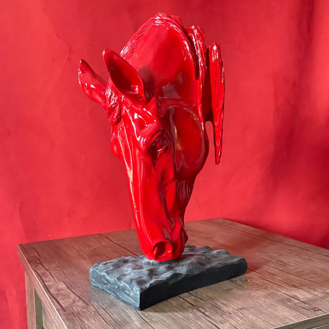 Red plastic horse head sculpture 55 cm — photo 1