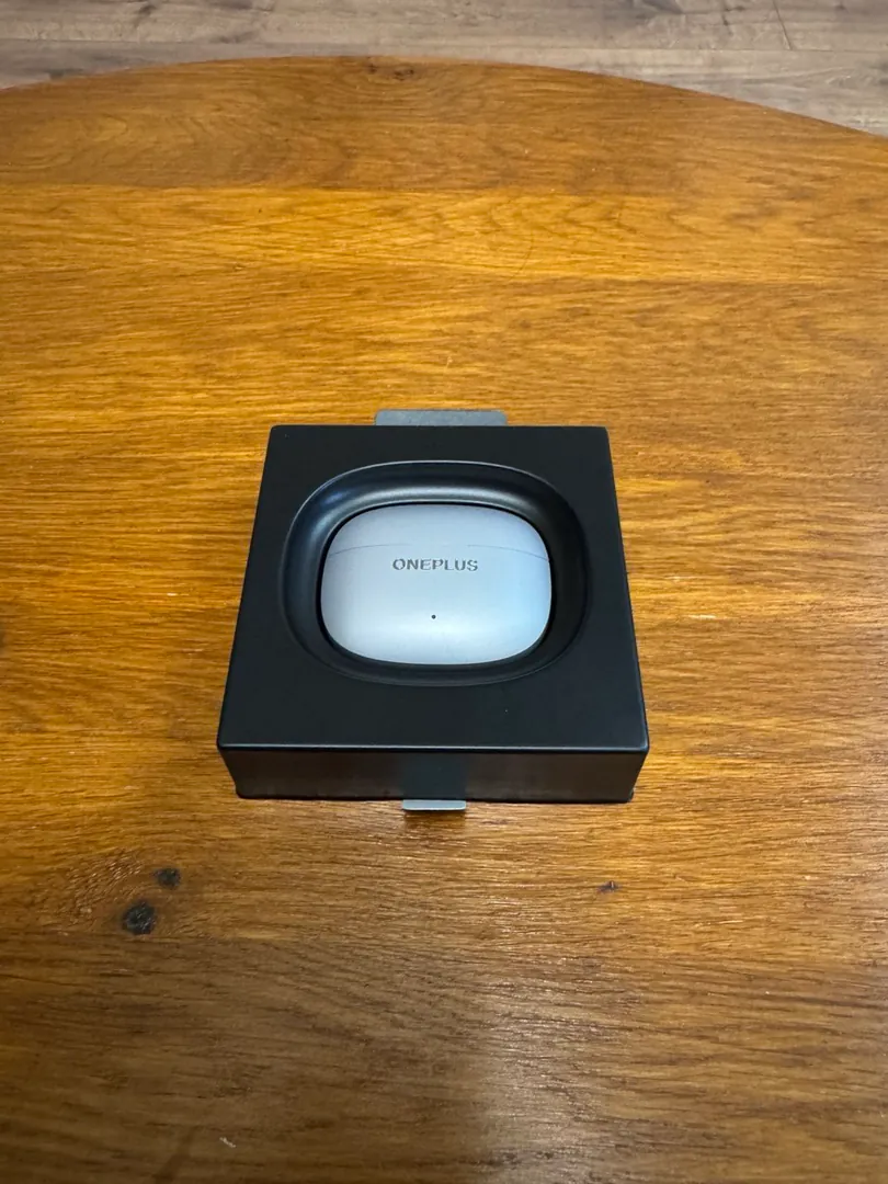 OnePlus Nord Buds Pro 4 Headphones — photo 1