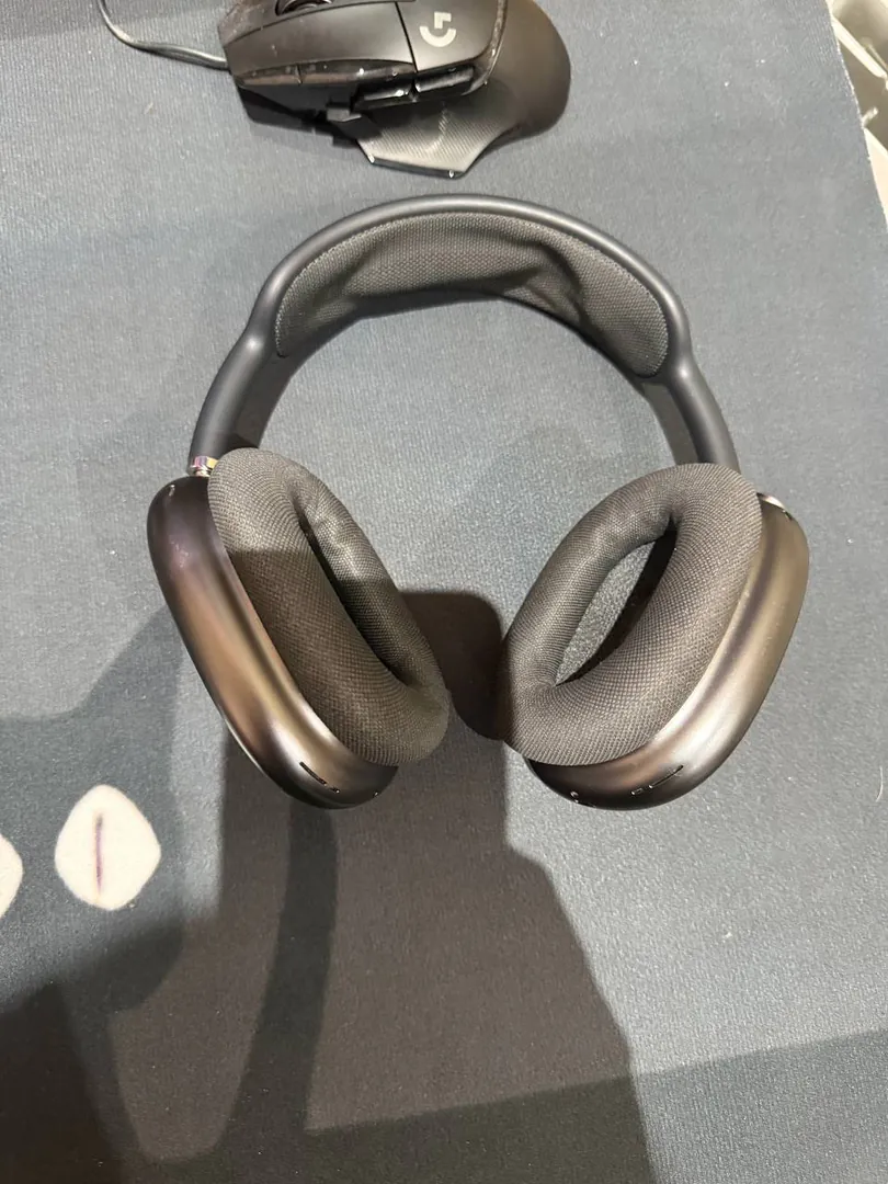 Headphones AirPods Max lightning — photo 1