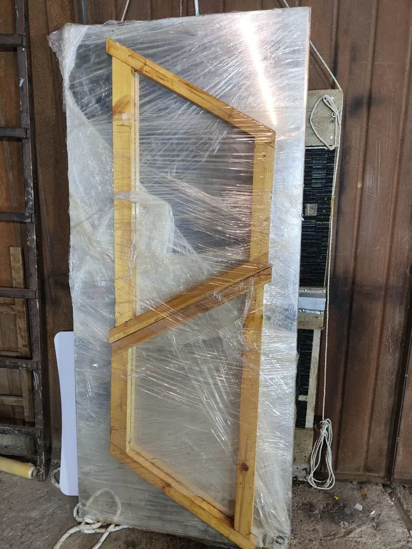 Large mirror — photo 1