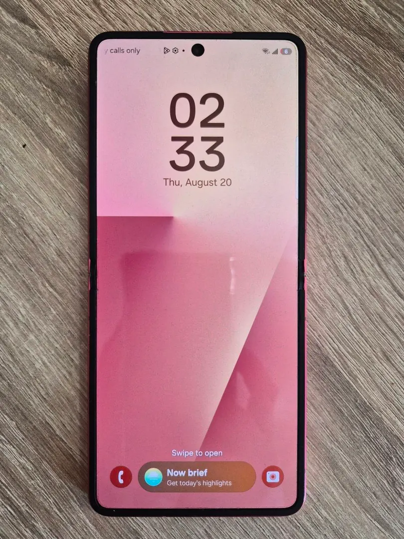 Samsung Galaxy Z Flip 7 256GB — ფოტო 3