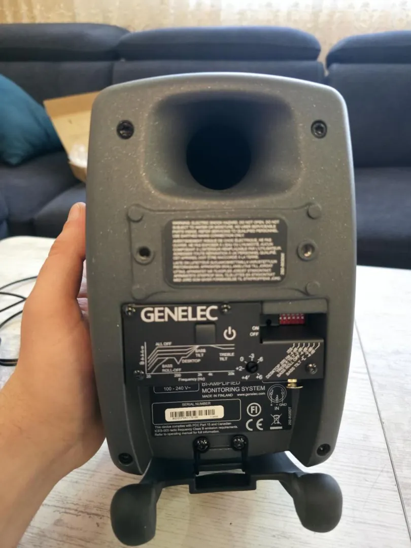 სტუდიური მონიტორები Genelec 8020D — ფოტო 2
