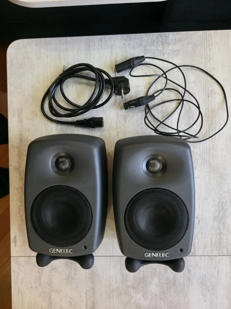 სტუდიური მონიტორები Genelec 8020D — ფოტო 3