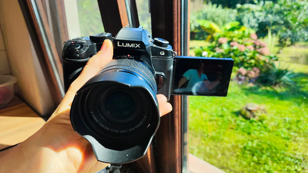 კამერა Panasonic Lumix DMC-G85 ობიექტივით 12-60mm — ფოტო 7