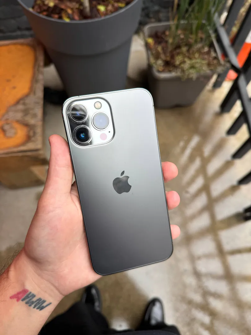 iPhone 13 Pro Max 128 გბ — ფოტო 4
