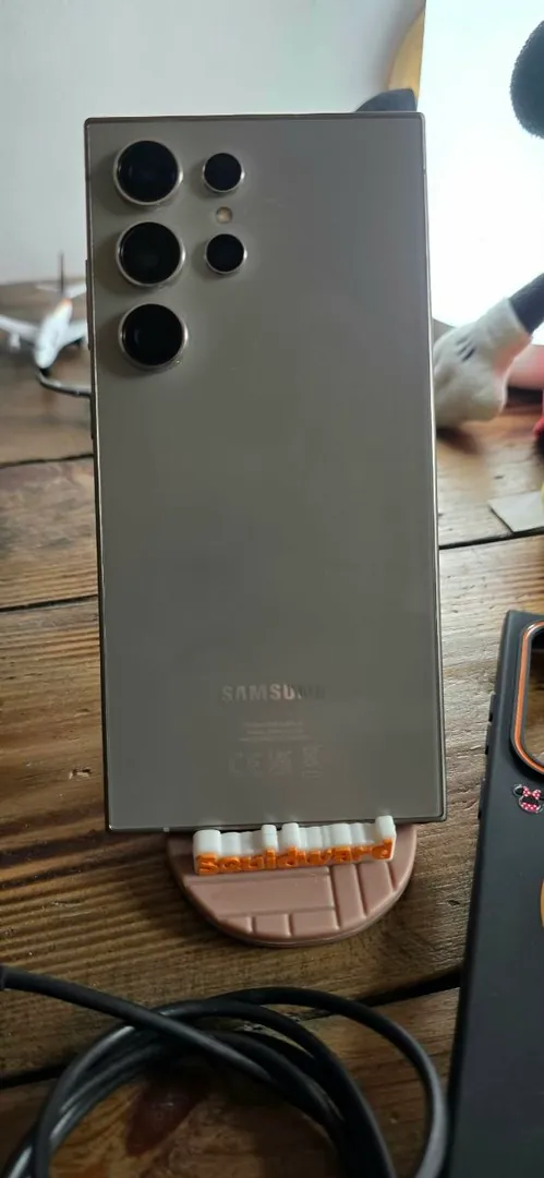 Смартфон Samsung Galaxy S24 Ultra — фото 2