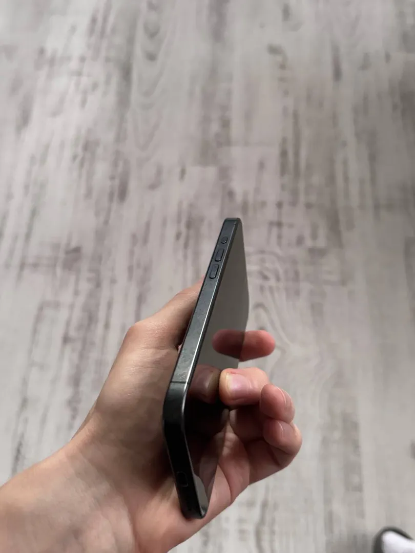 iPhone 15 Pro 128GB Black — photo 5