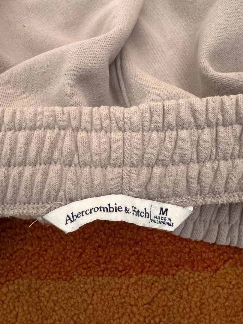 Шорты Abercrombie & Fitch бежевые M — фото 1
