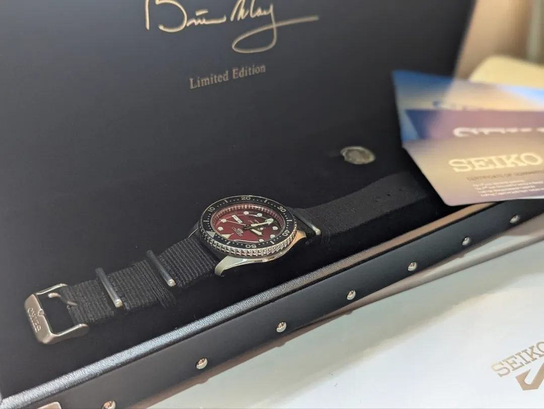 Seiko Brian May Red Special Limited Edition საათი — ფოტო 3