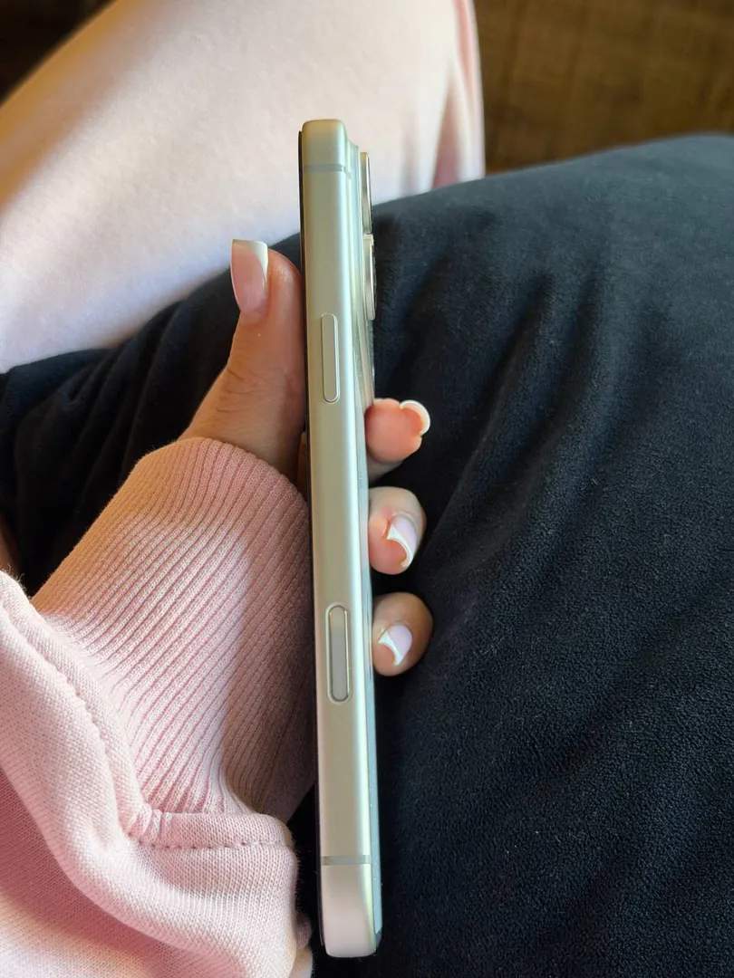 სმარტფონი iPhone 17 Pro Max — ფოტო 3