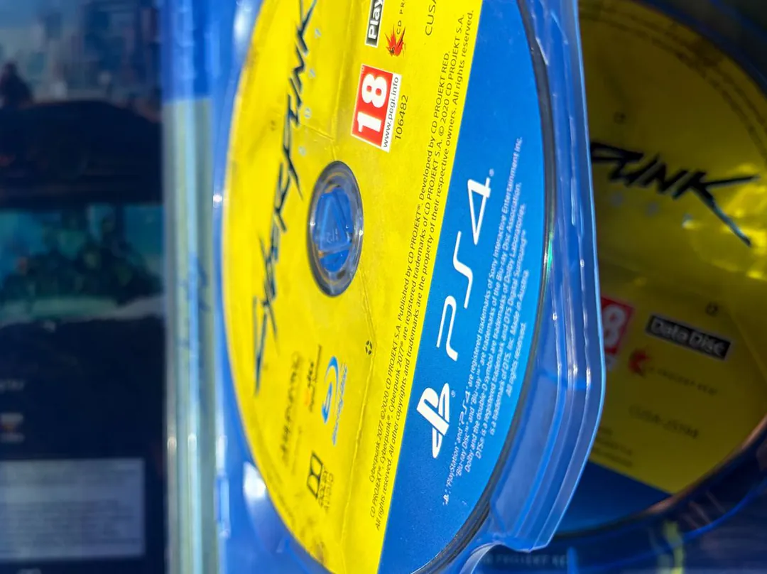 Cyberpunk 2077 game for PS4, 2 discs — photo 1