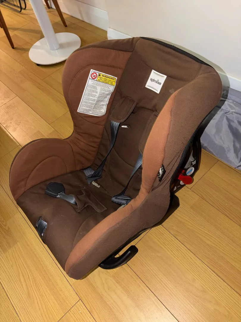 Inglesina child car seat from 9 kg — photo 4
