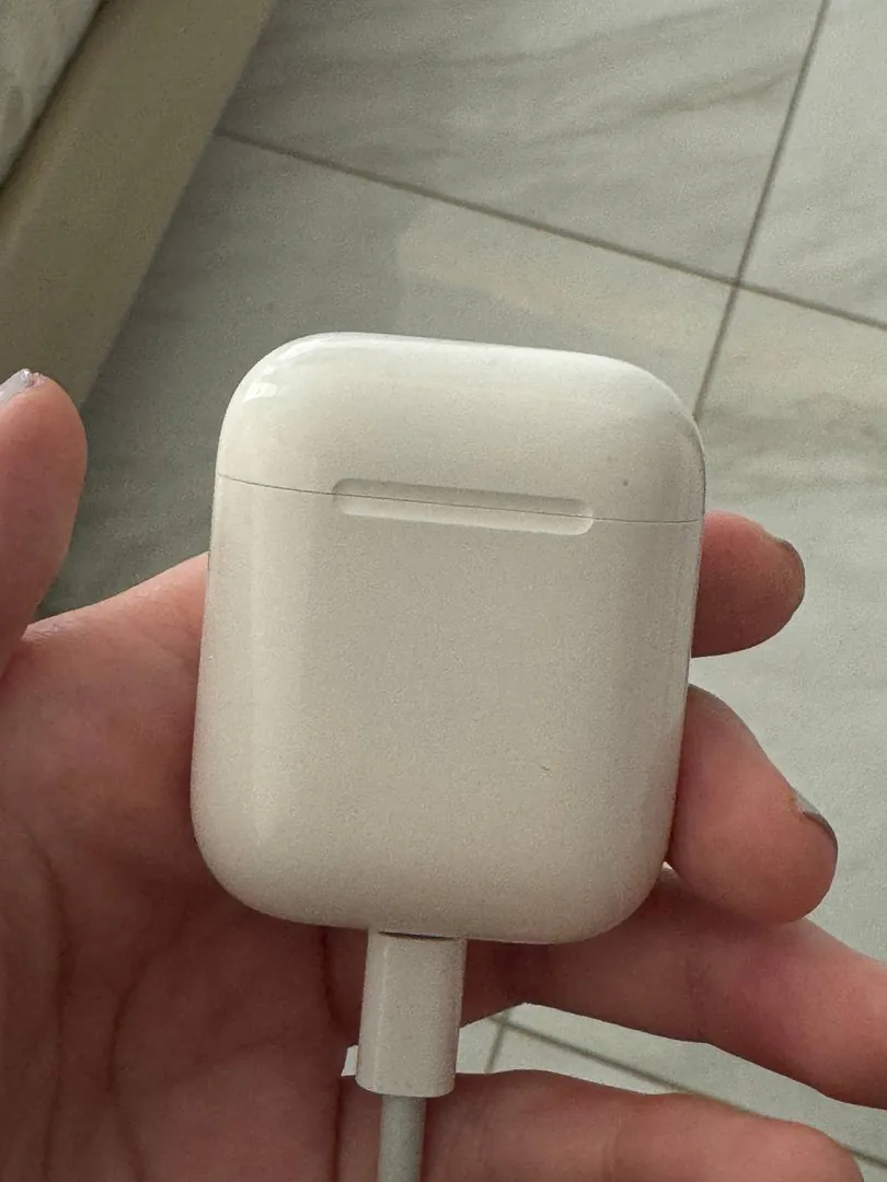 AirPods 2 ყურსასმენები — ფოტო 2