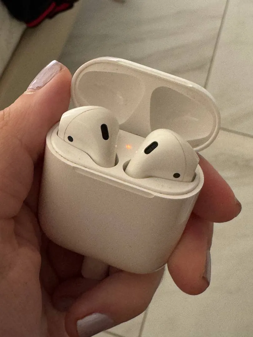 AirPods 2 ყურსასმენები — ფოტო 3