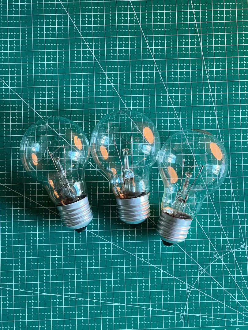 ინკანდესენტური ნათურები 60 W — ფოტო 1