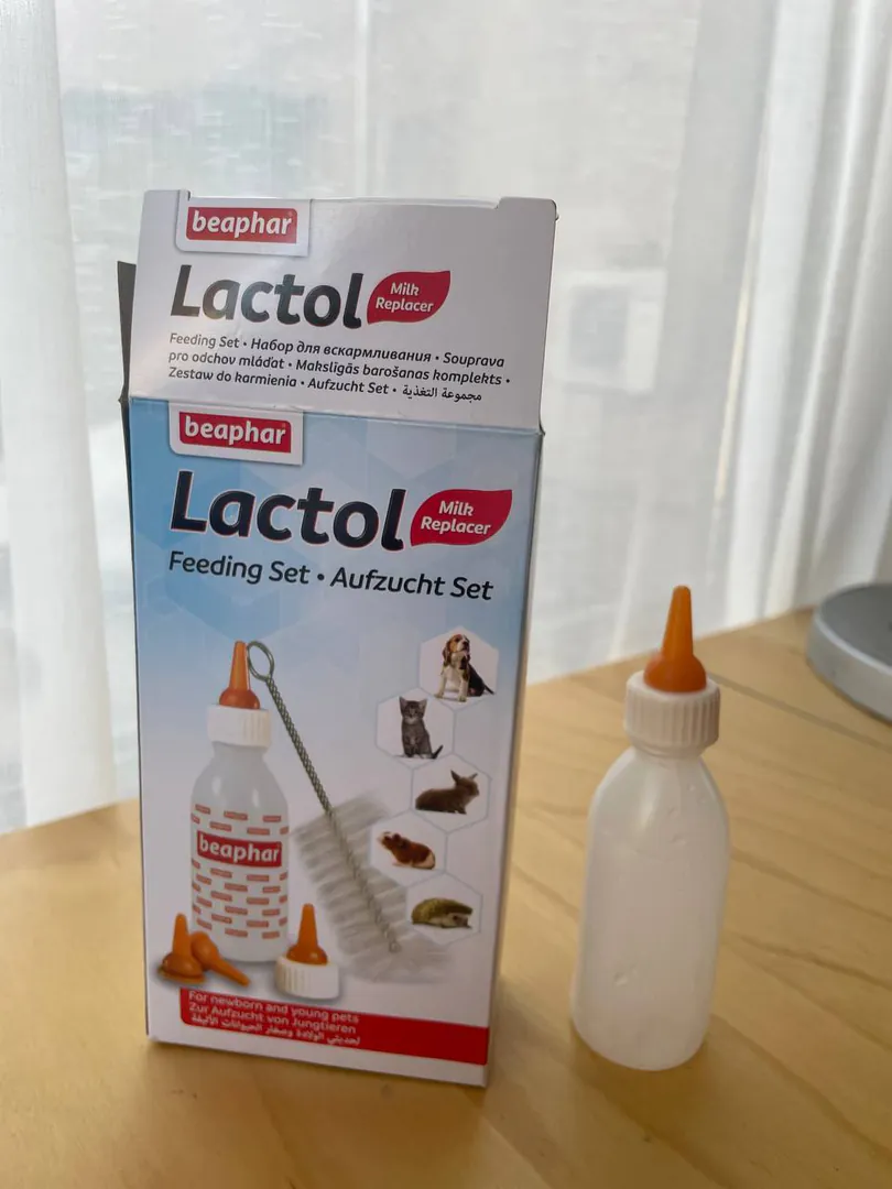 Food mix for small animals and bottle — photo 1