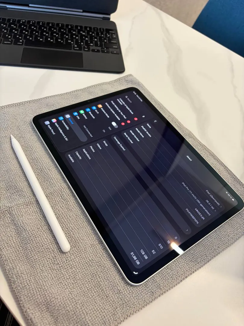 iPad Pro 11" 128GB Wi-Fi M2 Silver — ფოტო 1