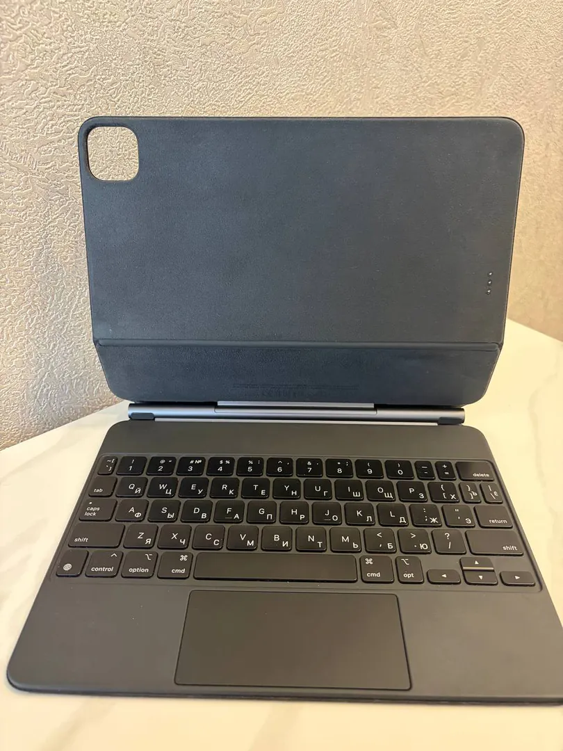 Apple Magic Keyboard — photo 1