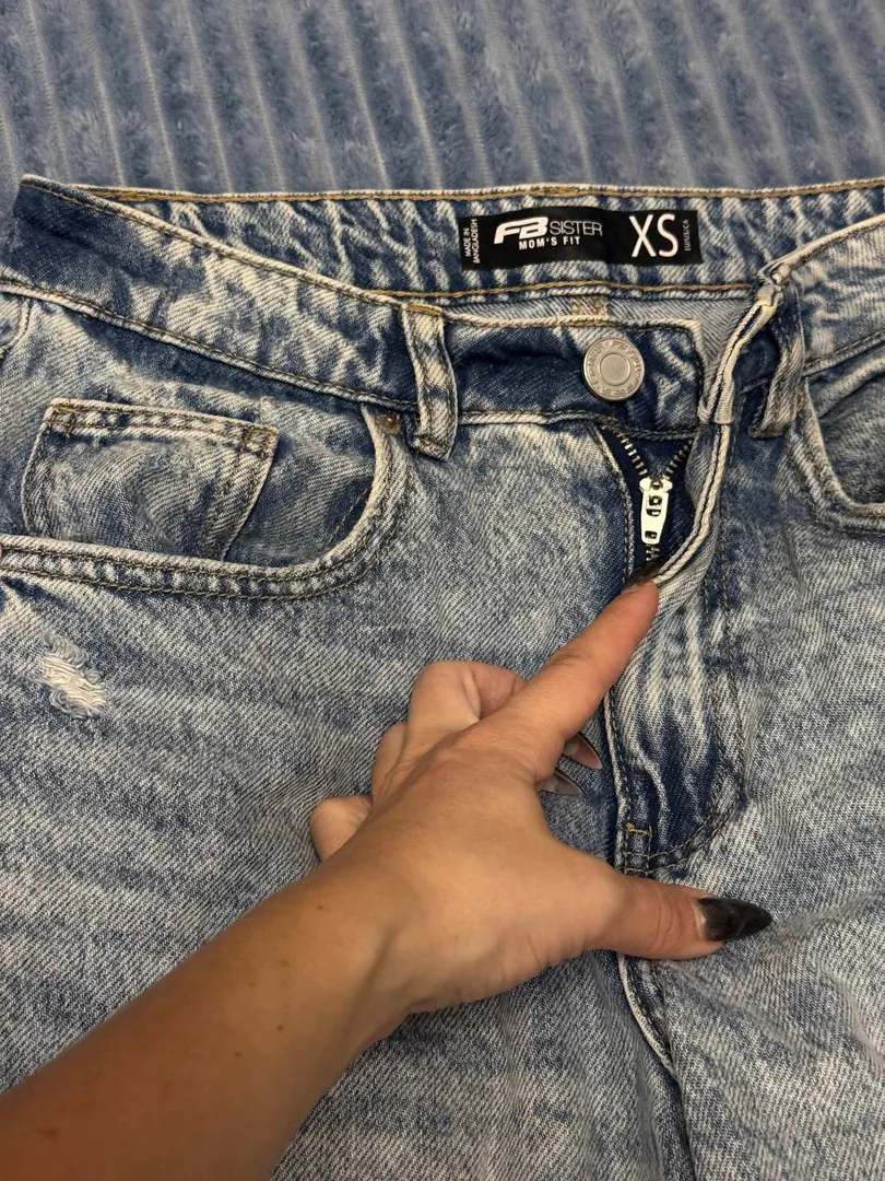Women's clothing lot — photo 1