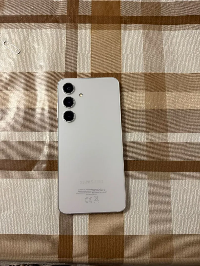 Samsung S24 სმარტფონი 128 გბ — ფოტო 3