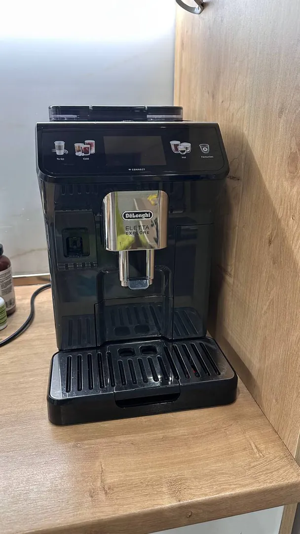 DeLonghi Eletta Explore Coffee Machine — photo 5
