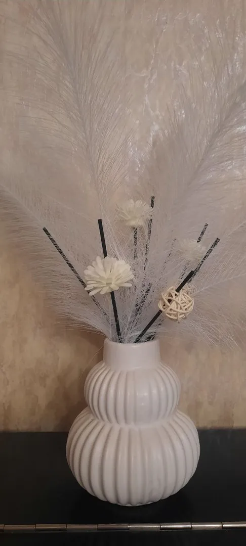 White vase — photo 1