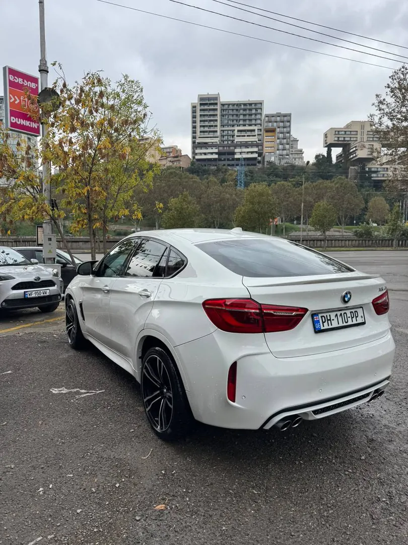 BMW X6M 2016 — фото 1
