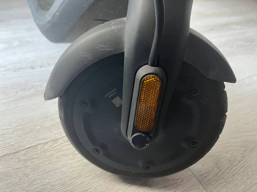 Electric Scooter Ninebot KickScooter E2 — photo 4