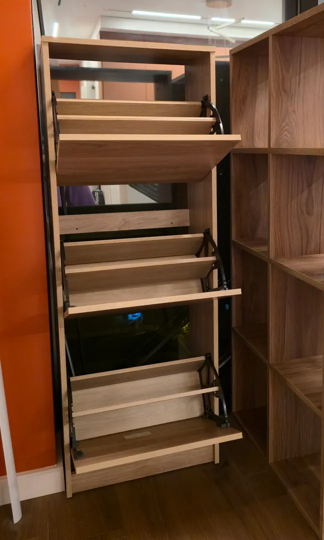 Shoe cabinet with open shelves — photo 1