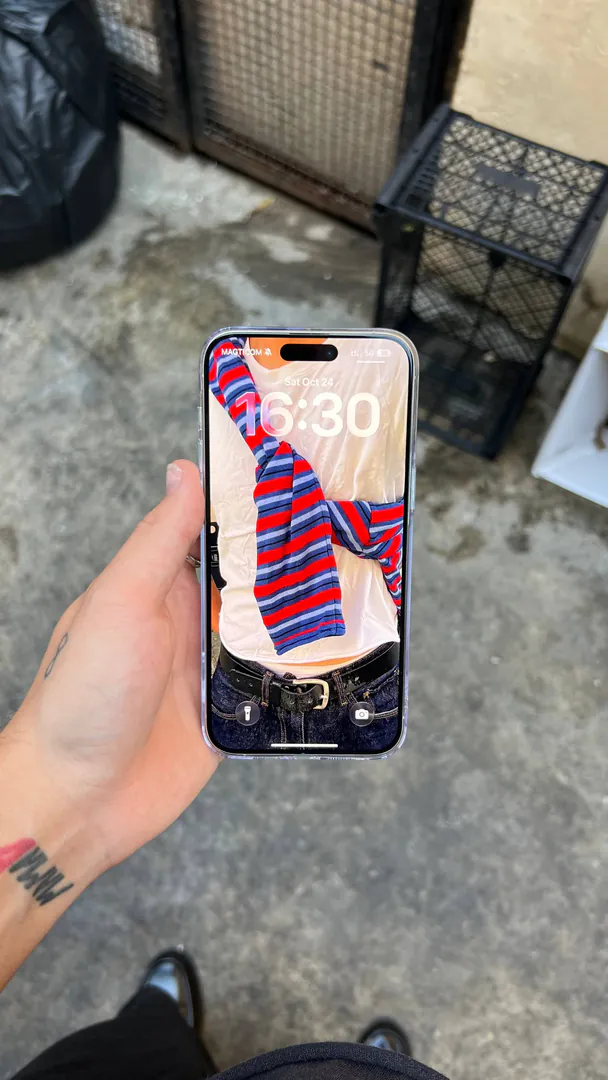 Продаю iPhone 15 Pro Max 256гб. Телефон в — ფოტო 2