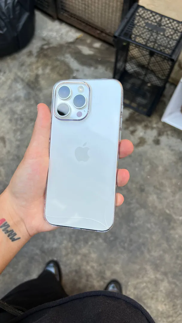 Продаю iPhone 15 Pro Max 256гб. Телефон в — ფოტო 3