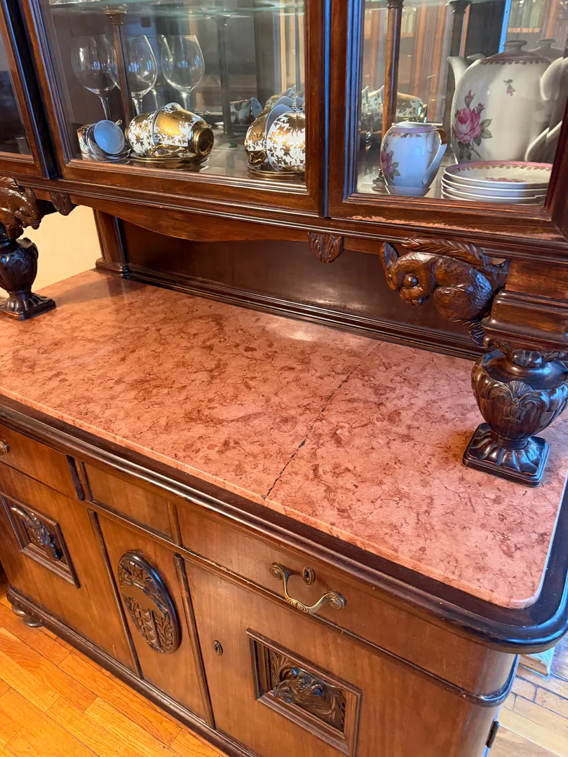 Antique display cabinet — photo 1
