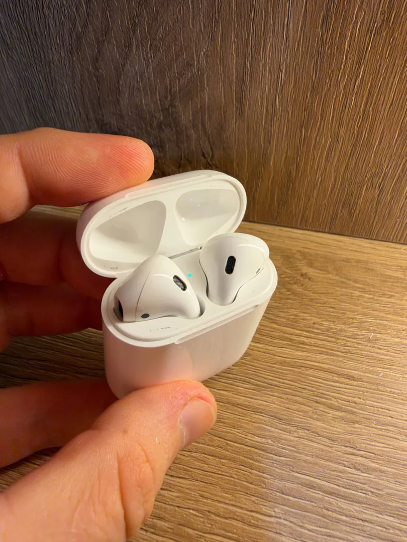 Apple AirPods 2 — фото 1
